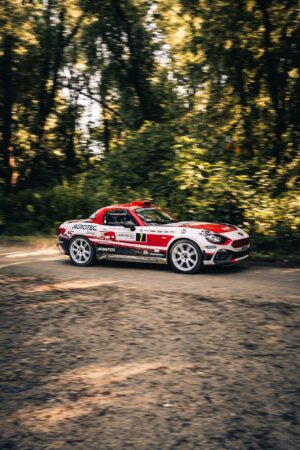 Svezení závodním speciálem Abarth 124 Rally na hustopečském Shakedownu 2021.